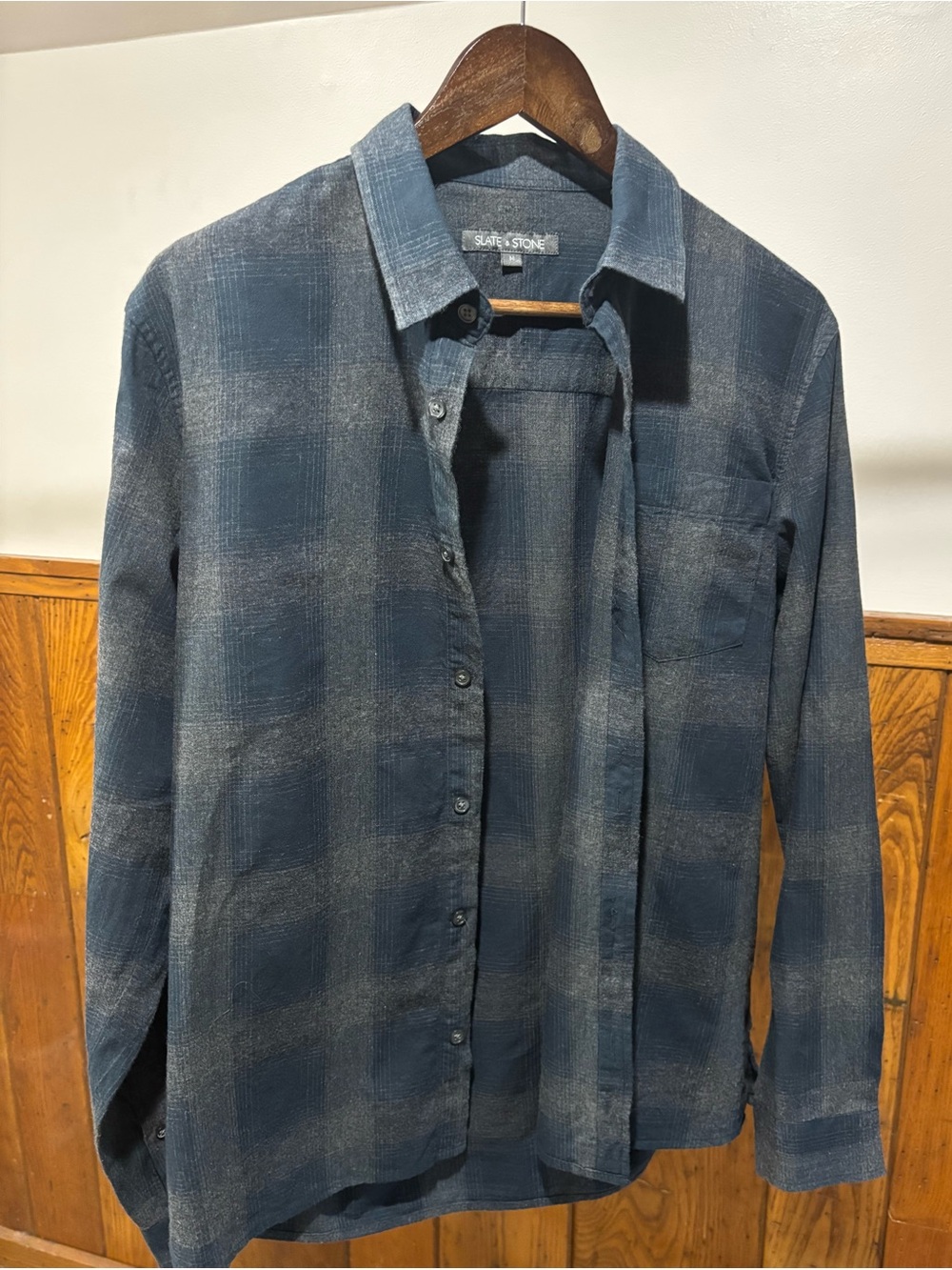 Slate & Stone Men's Navy Plaid Button-Down Shirt